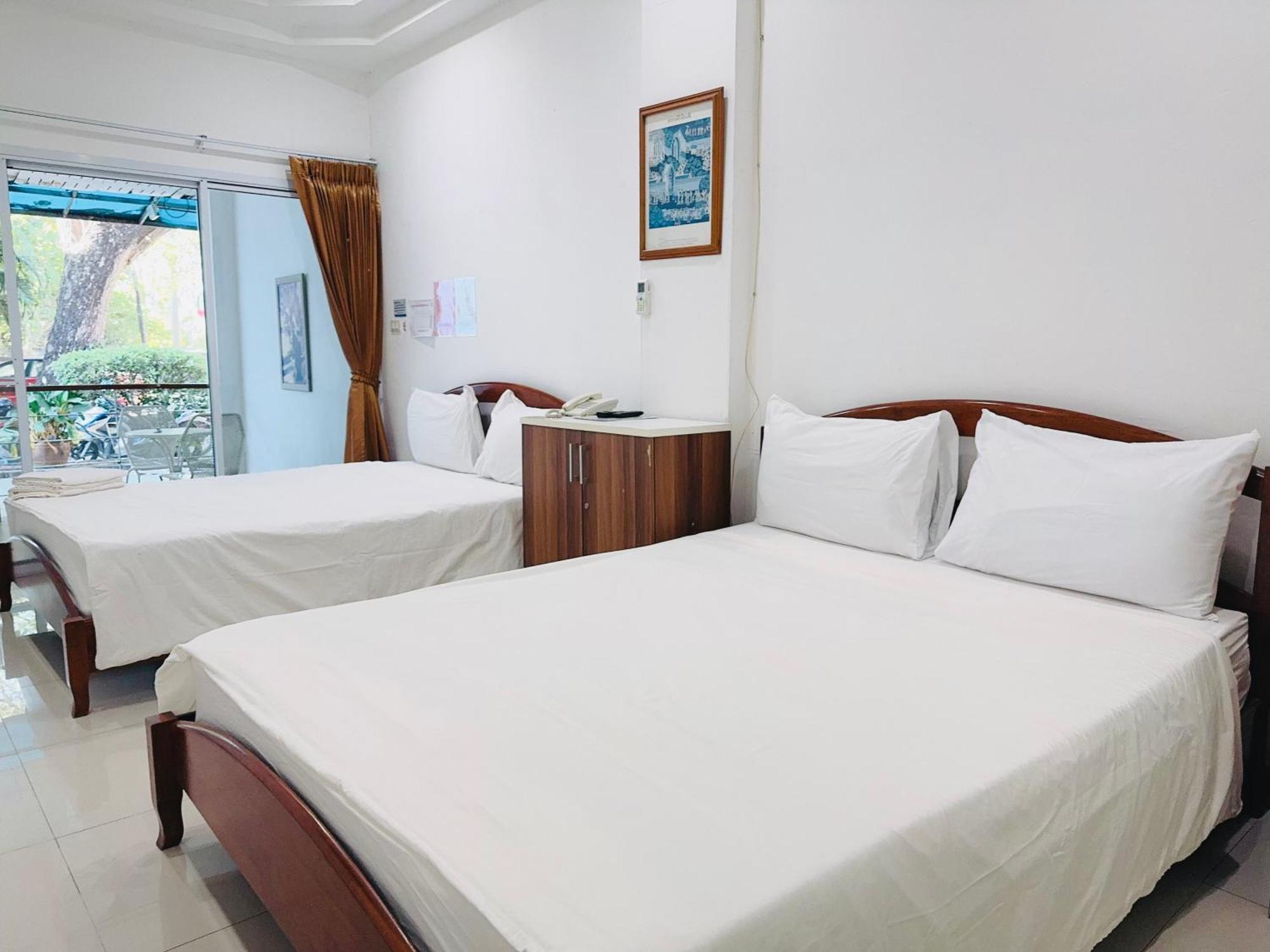 Baan Suan Khun Ta And Golf Resort Ubon Ratchathani Eksteriør bilde