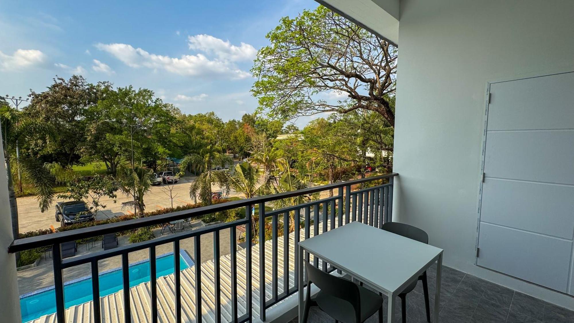 Baan Suan Khun Ta And Golf Resort Ubon Ratchathani Eksteriør bilde