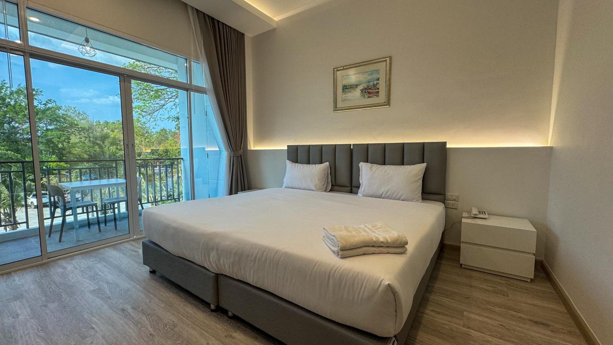 Baan Suan Khun Ta And Golf Resort Ubon Ratchathani Eksteriør bilde