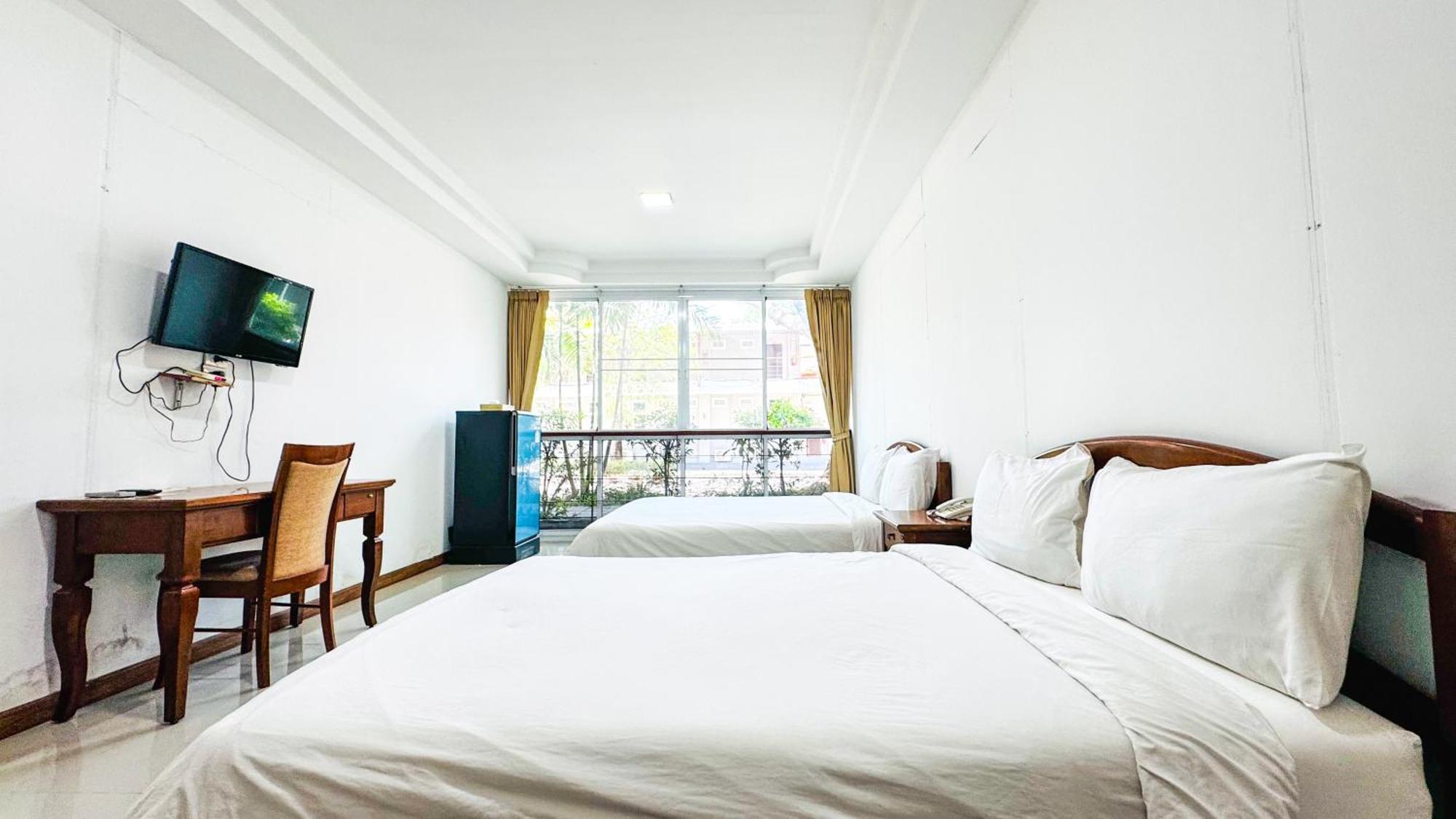 Baan Suan Khun Ta And Golf Resort Ubon Ratchathani Eksteriør bilde