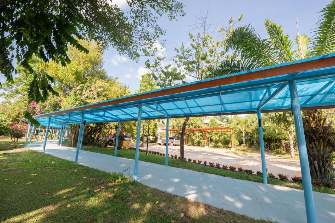 Baan Suan Khun Ta And Golf Resort Ubon Ratchathani Eksteriør bilde
